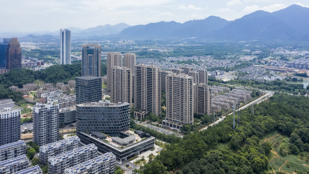 Hangzhou-Tonglu-Archives-Building-BAU-05-Adding-a-tower-to-satisfy-inner-urban-densities_调整大小.jpg
