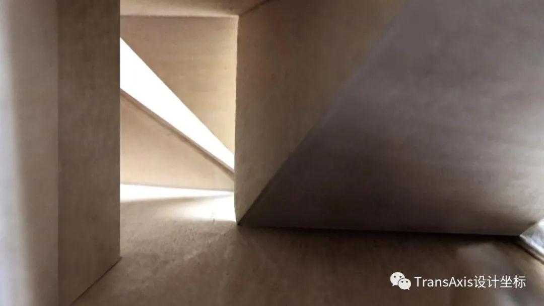 2020建筑新人赛TOP 2 | 学院派“教科书‘级别的折板屋面美术馆