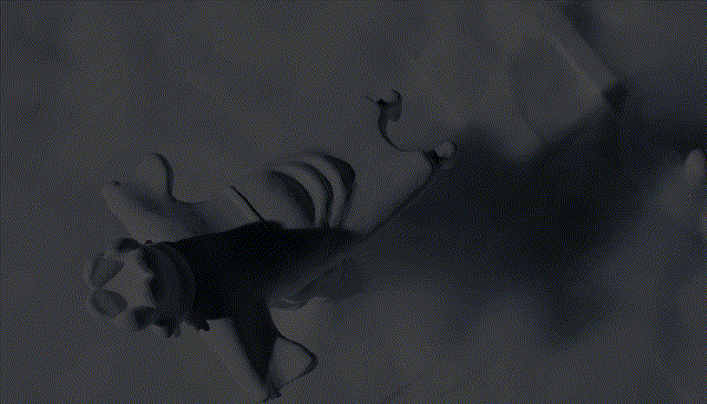 1632748423344455.gif 装置与艺术作品之间产生对话.gif