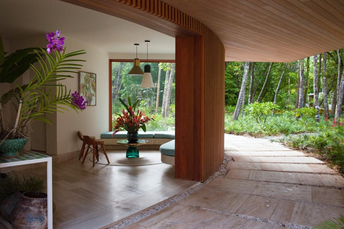 Las Olas 度假屋 / Young Projects