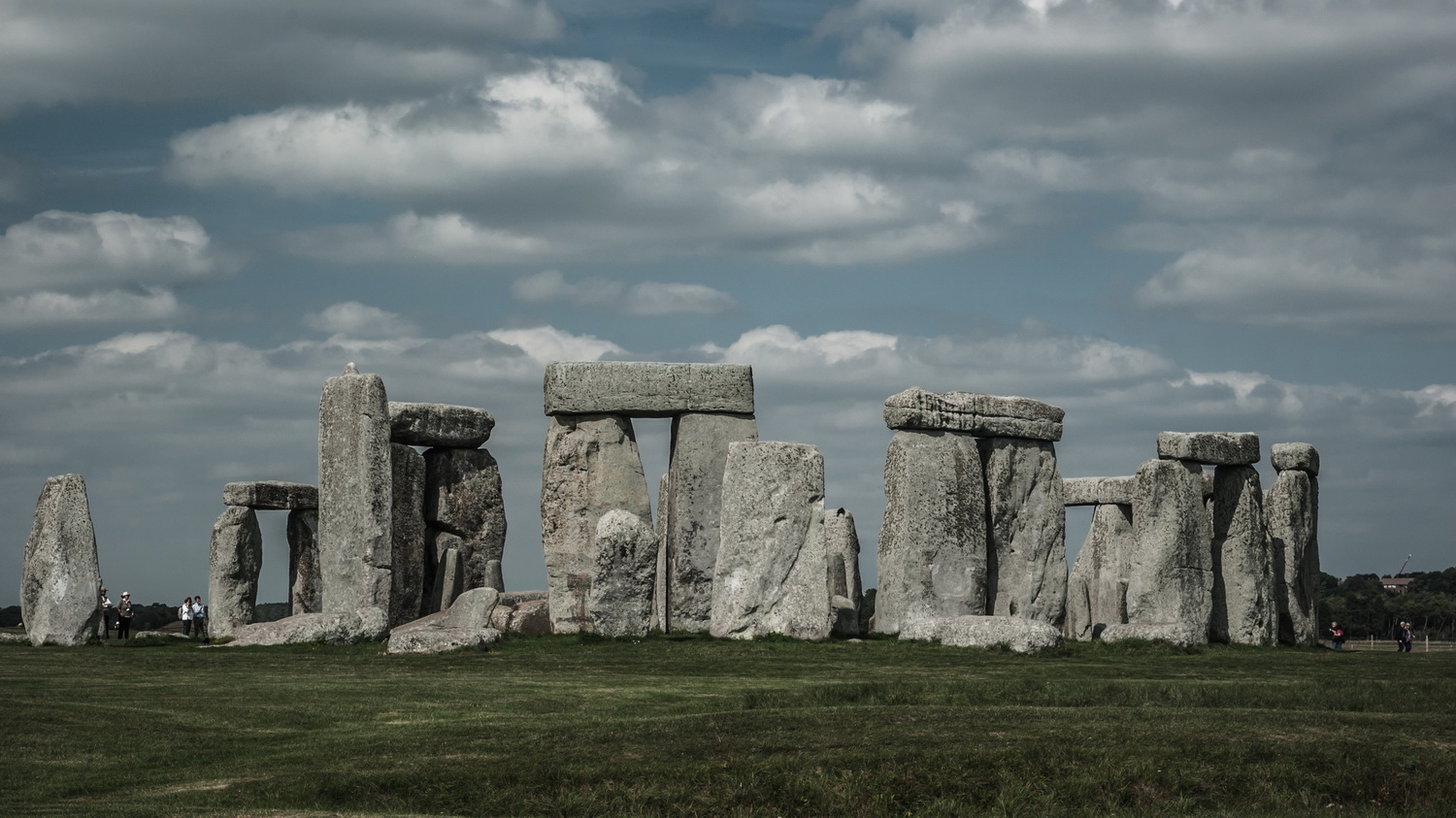 调整大小 巨石阵（Stonehenge）图片来源网络.jpg