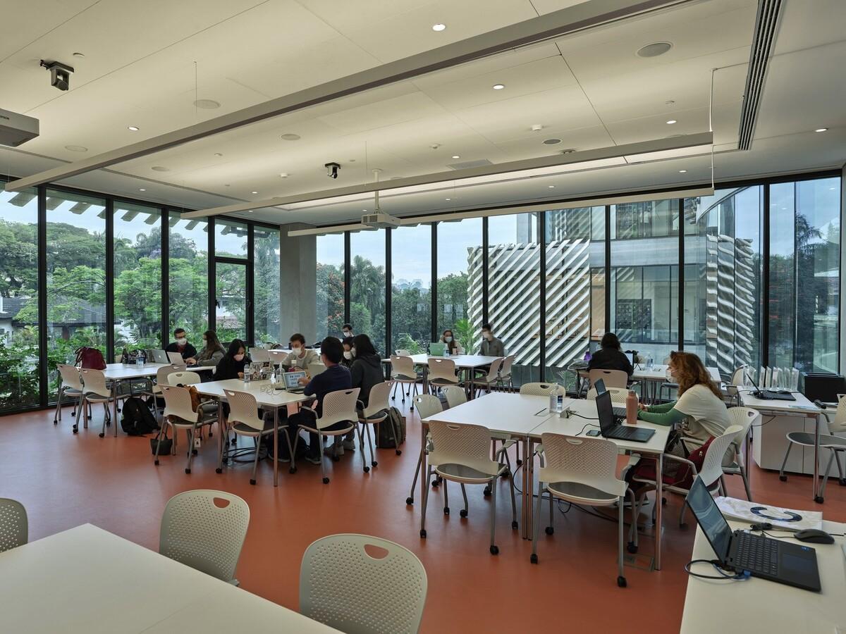 阿尔伯特·爱因斯坦医学教育研究中心 / 萨夫迪建筑事务所