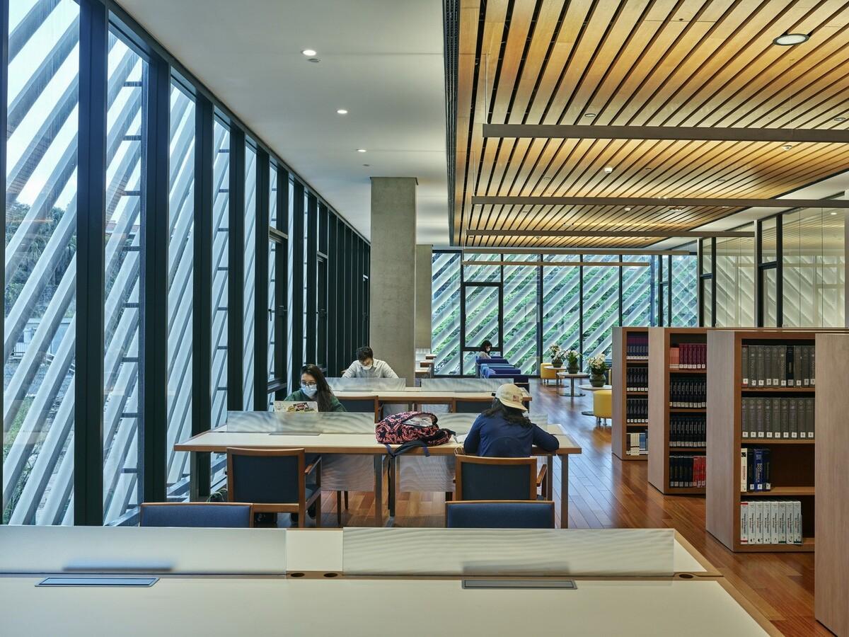 阿尔伯特·爱因斯坦医学教育研究中心 / 萨夫迪建筑事务所