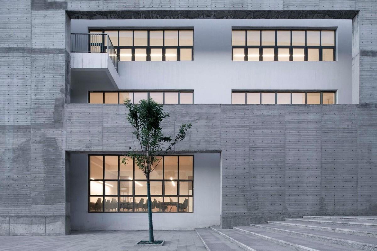 友兰中学图艺综合楼 / WAU建筑事务所