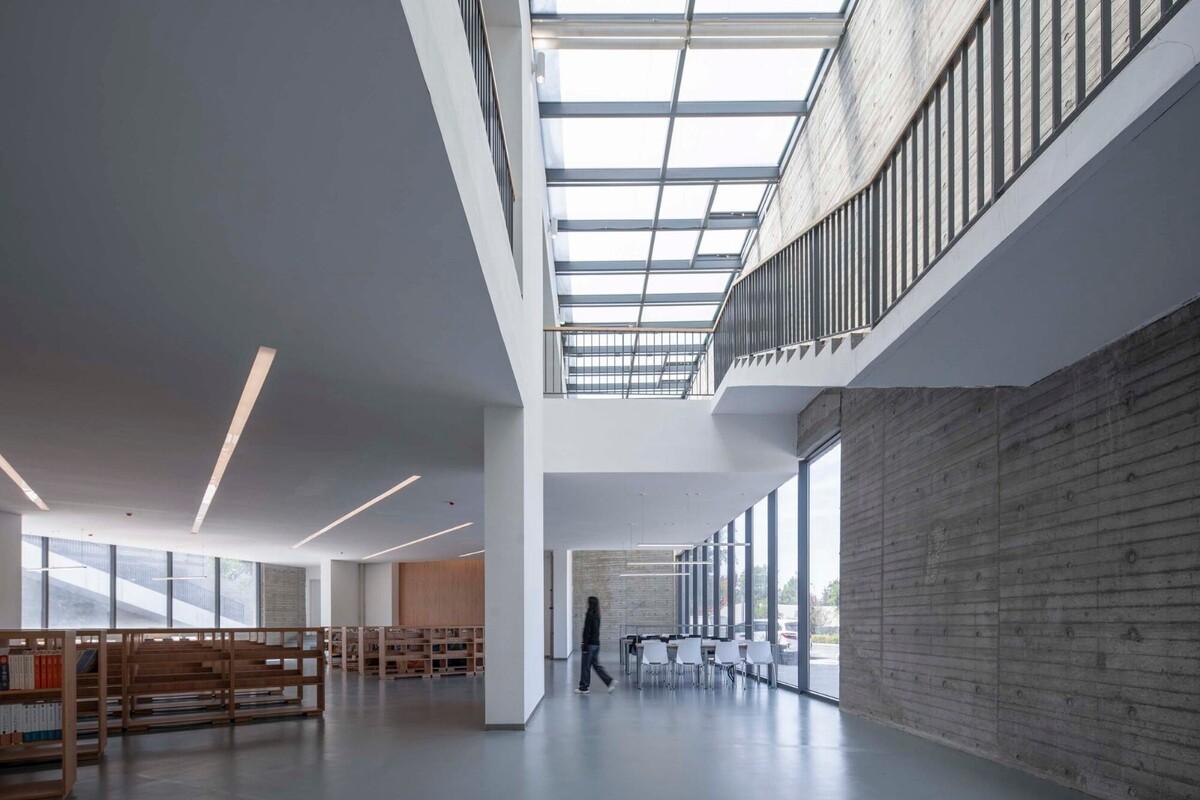 友兰中学图艺综合楼 / WAU建筑事务所