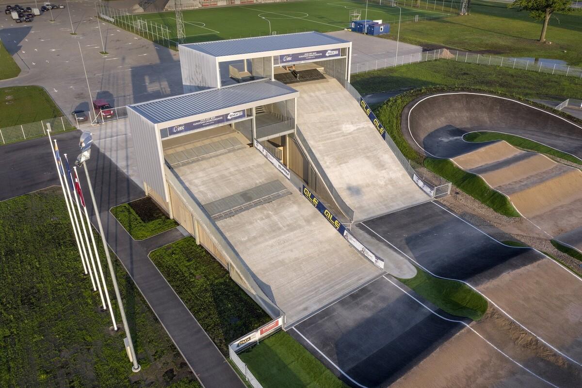 奥运冠军 Maris Strombergs 的 BMX 赛道 / Balta Istaba