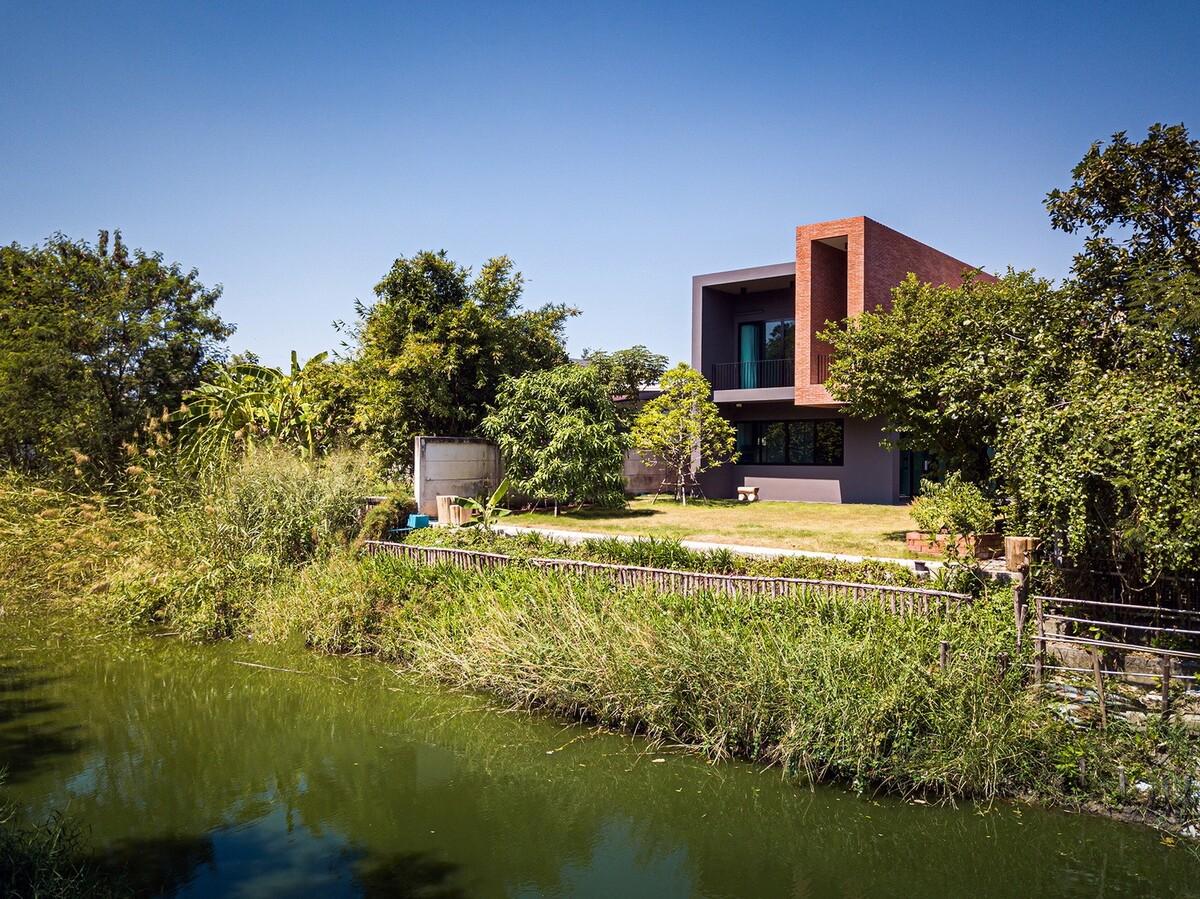 管道住宅 / Volume Matrix Studio