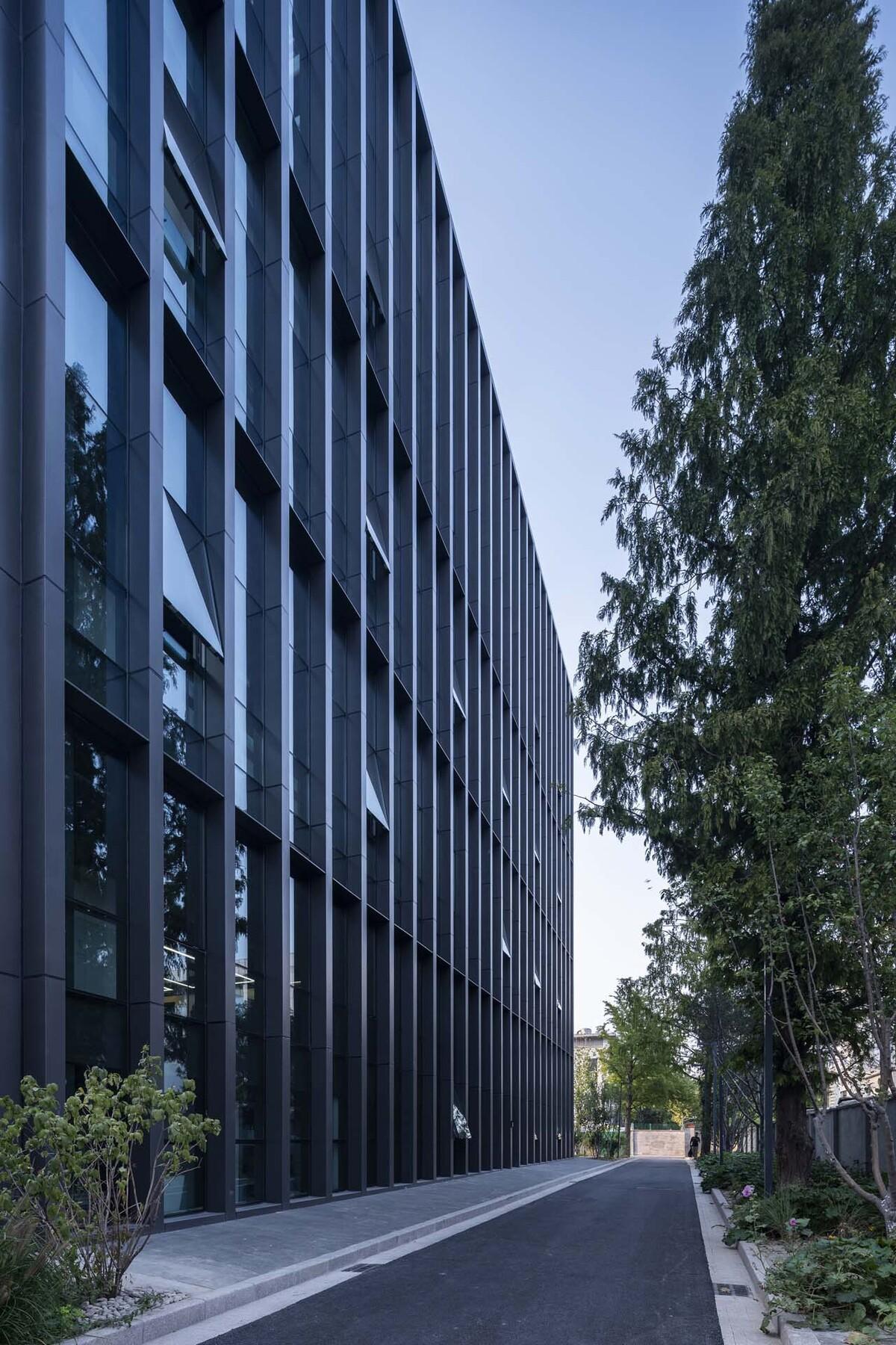 北京航星园旧厂房改造 / 北京超城建筑设计