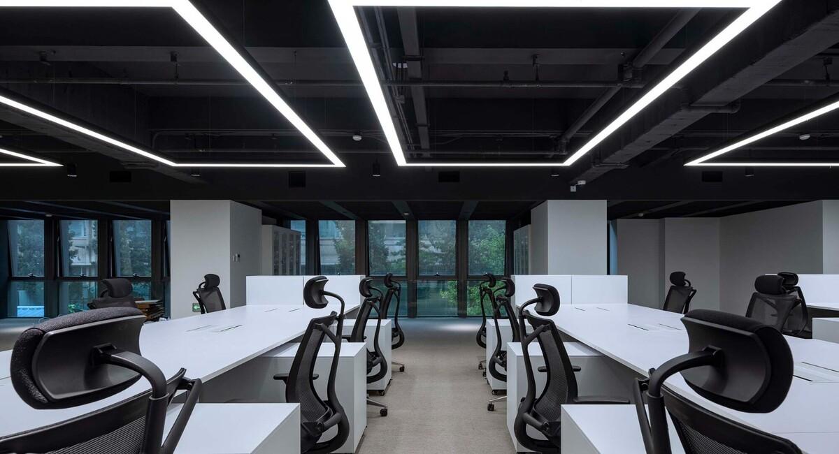 北京航星园旧厂房改造 / 北京超城建筑设计