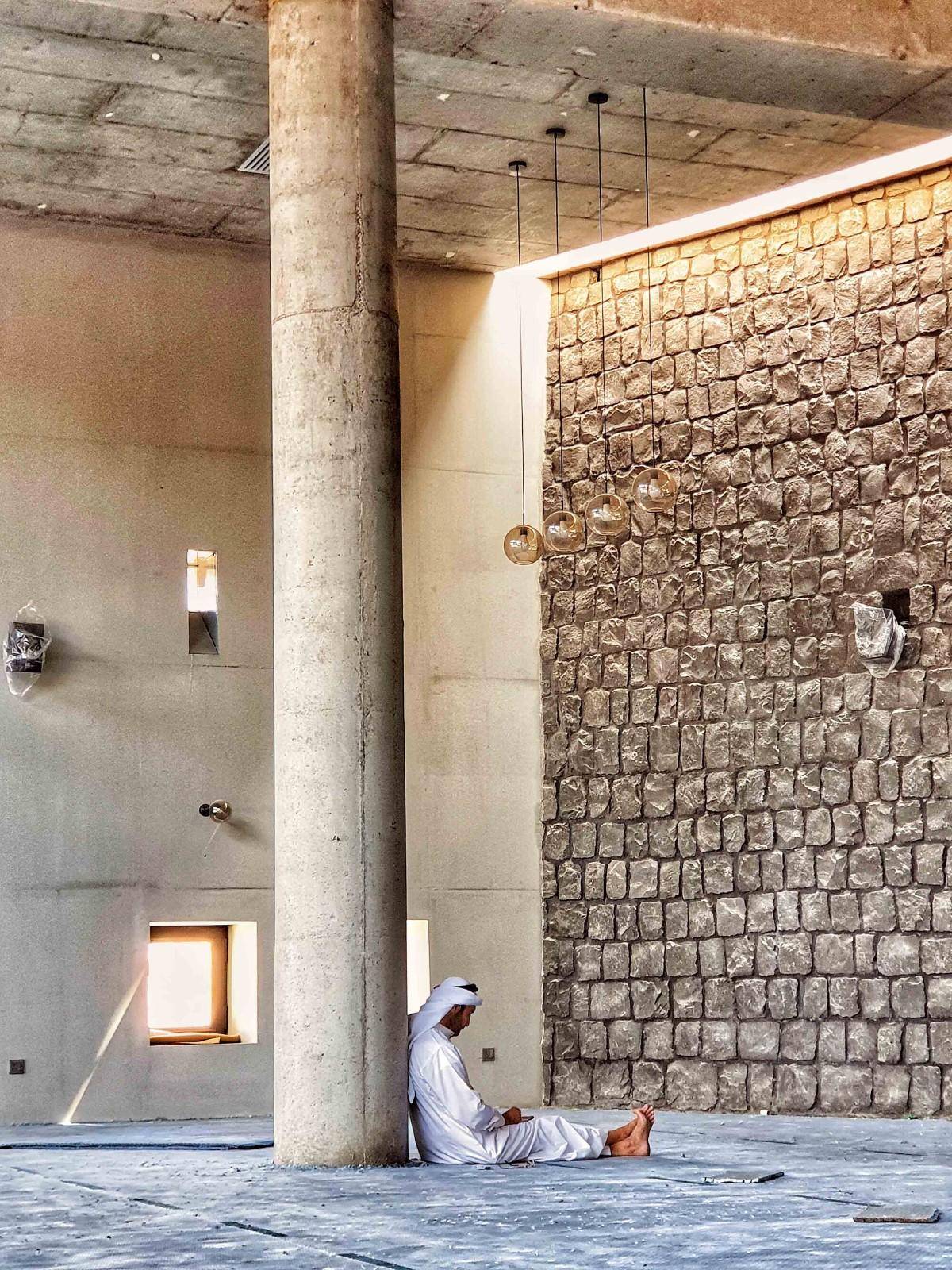 光与石，Al Gharra 清真寺 / Mohammed Ibrahim Shafee Architectural Office
