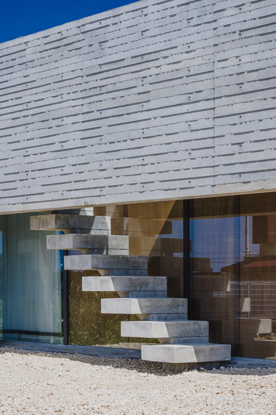 独脚屋 / IGArchitects