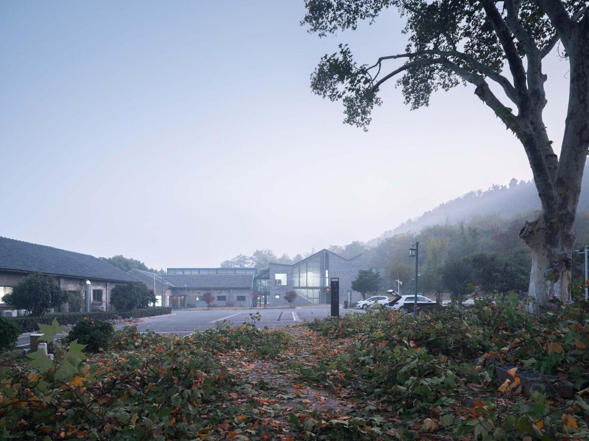 江淮小剧场 / 东南大学建筑学院
