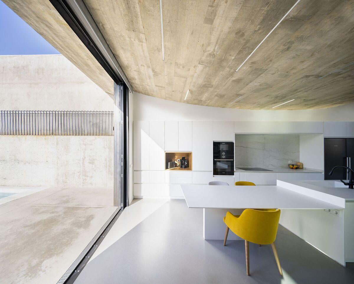 混凝土外壳，NAU 住宅 / MUKA Arquitectura