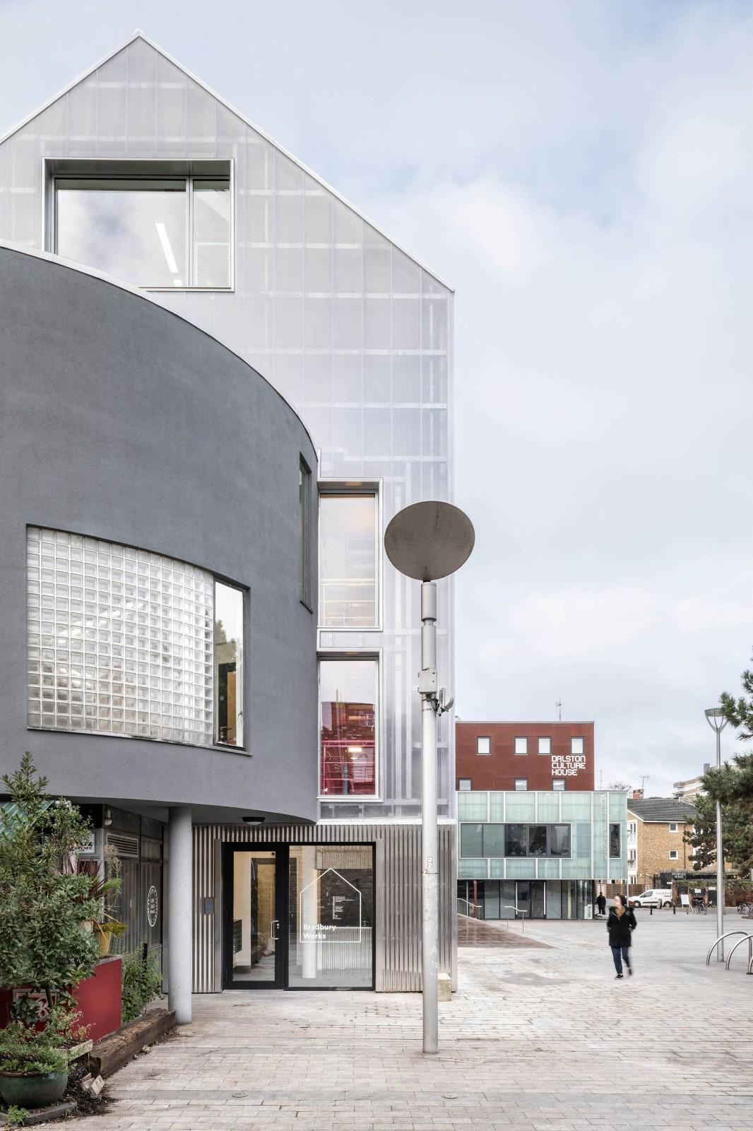 商业社区，Bradbury 工厂 / [Y/N] Studio