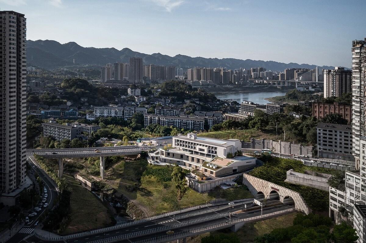 磁器口服务中心 / 重庆悦集建筑设计