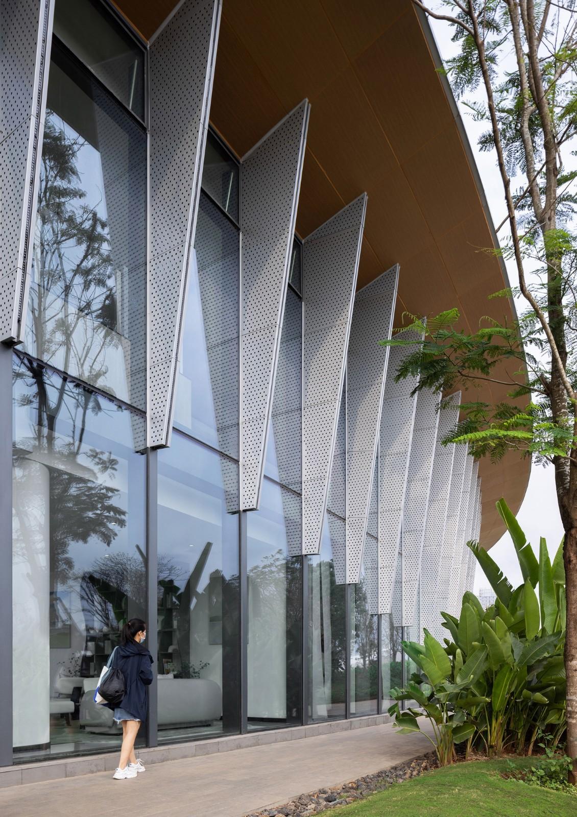 海口西秀公园游客中心 / 慕达建筑