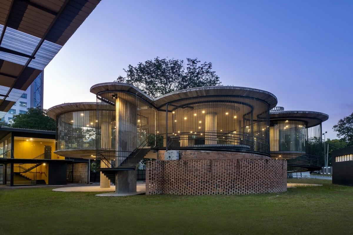 T 型悬挂，PJKita 社区中心 / DTLM Design Group