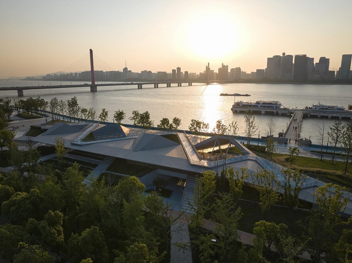 杭州滨江公共空间·三桥亚运公园 / 同济原作设计工作室