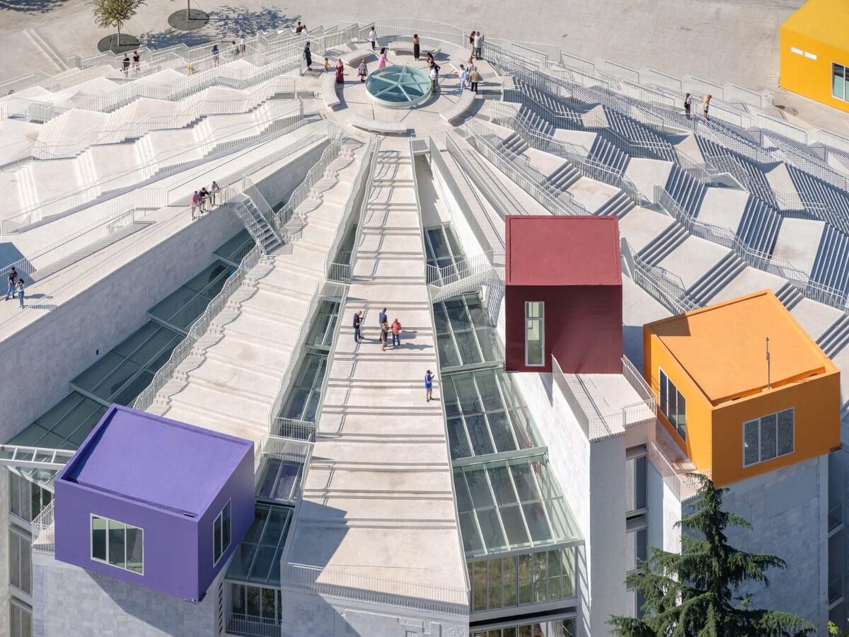 地拉那金字塔 / MVRDV