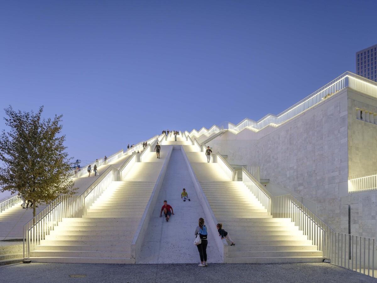地拉那金字塔 / MVRDV
