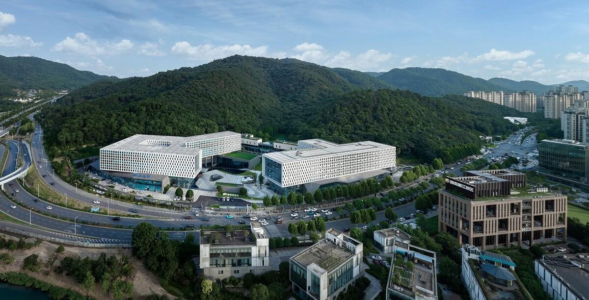 长沙JJM研发总部 / 单元建筑