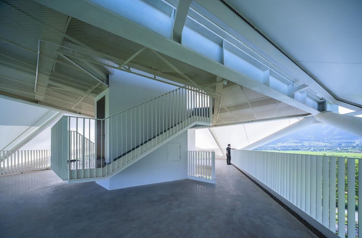 稻田上的灯塔 / 中国电建华东院林再国工作室