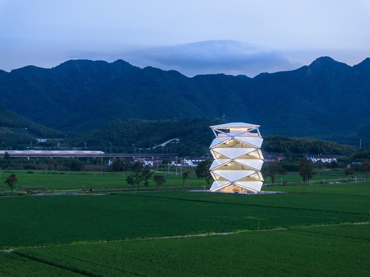 稻田上的灯塔 / 中国电建华东院林再国工作室