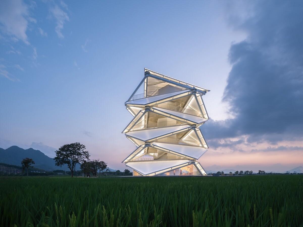 稻田上的灯塔 / 中国电建华东院林再国工作室