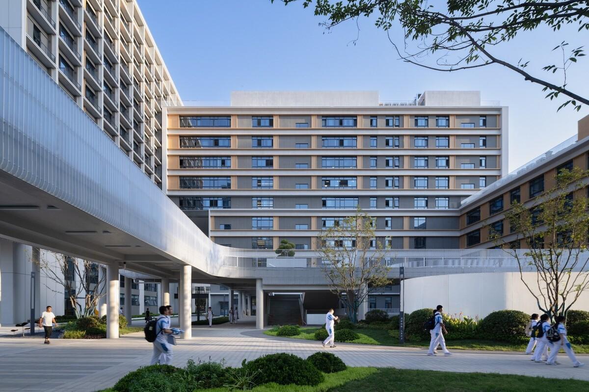 西安高新第一中学（高中部）改扩建 / 中国建筑西北设计研究院 屈培青工作室