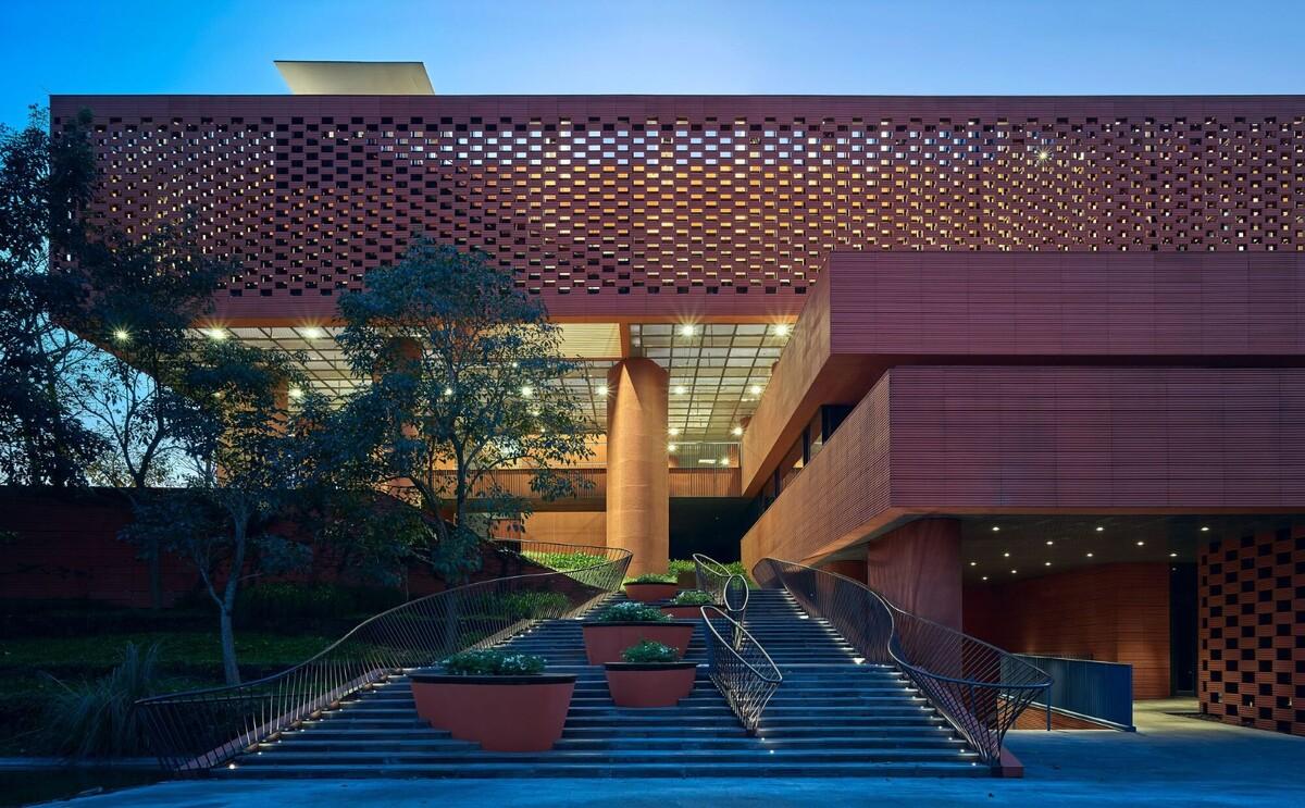 海南生态智慧新城数字市政厅 / 清华大学建筑设计研究院 素朴建筑工作室