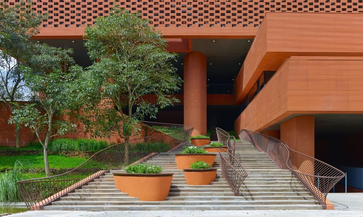海南生态智慧新城数字市政厅 / 清华大学建筑设计研究院 素朴建筑工作室