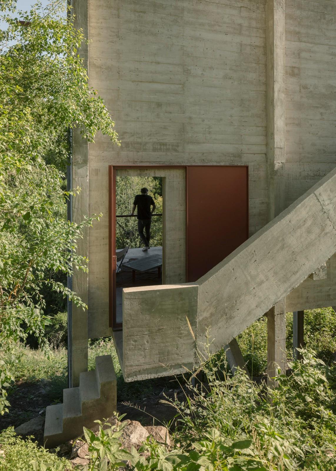 高处之宅 / Agustín Berzero + Manuel Gonzalez Veglia (Tectum arquitectura)