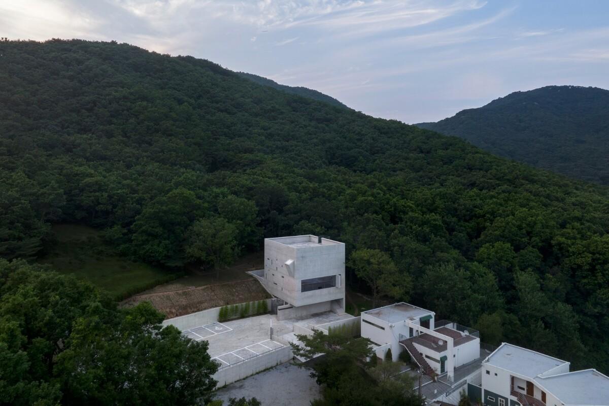 冥想小教堂 / Lee Eunseok + ATELIER KOMA