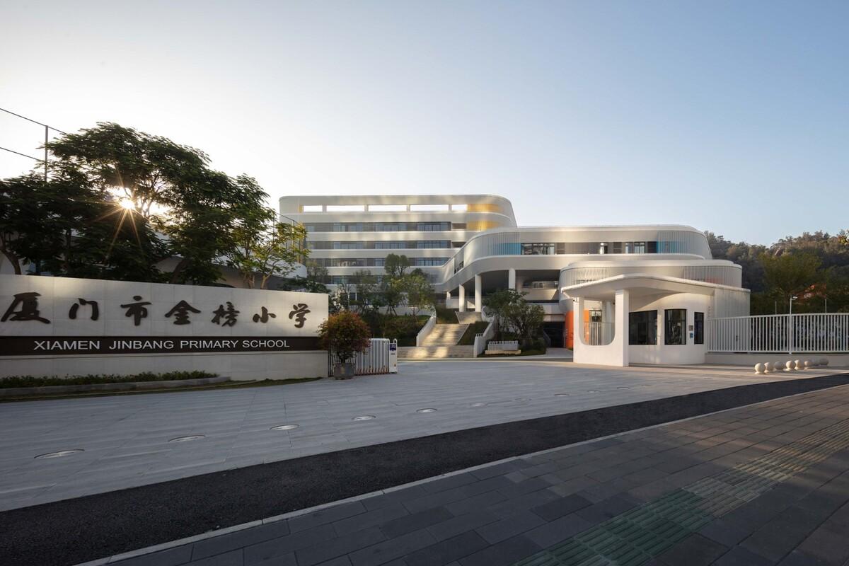 厦门市金榜小学 / 厦门合立道工程设计一院 一致建筑工作室