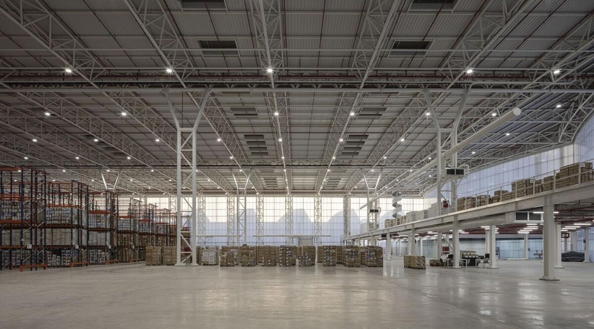 Mayoral 新仓库物流中心 / System Arquitectura