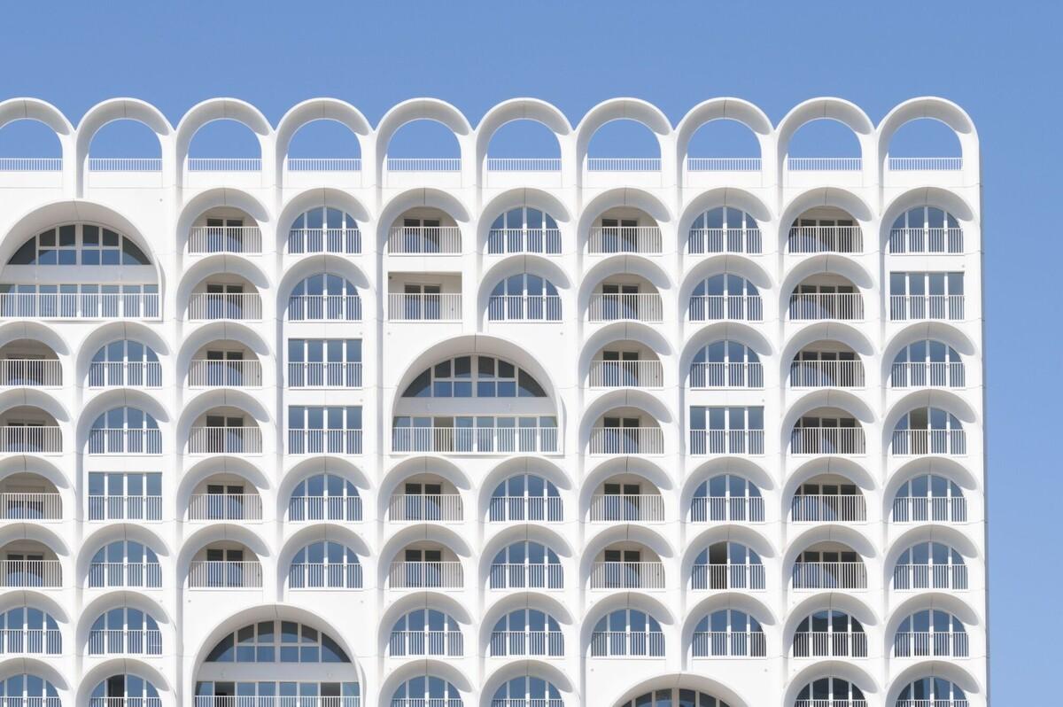 414 个拱顶，‘蓝色之门’住宅 / PietriArchitectes