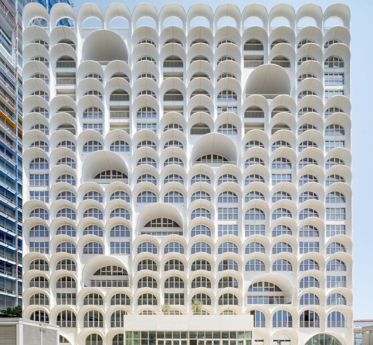 414 个拱顶，‘蓝色之门’住宅 / PietriArchitectes