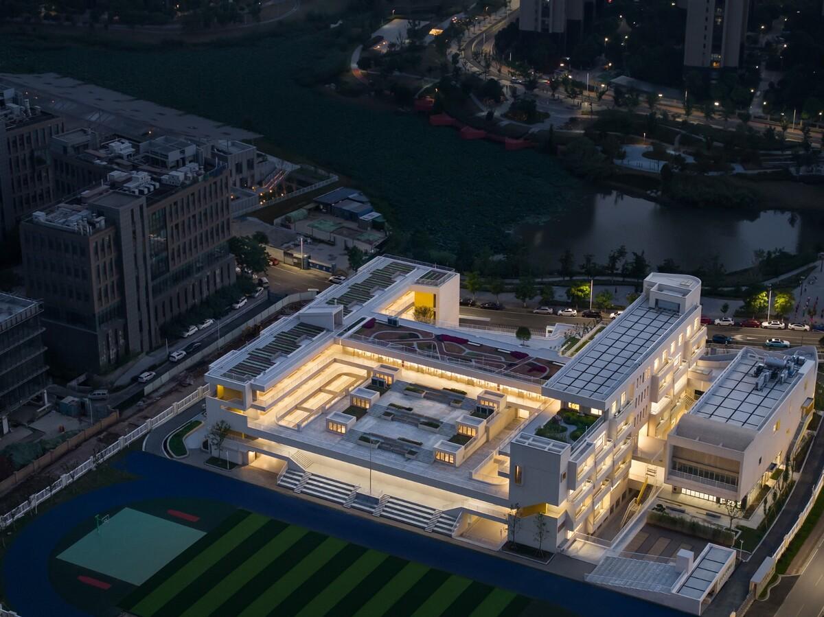 江苏省南京市文齐路小学 / 荣朝晖工作室