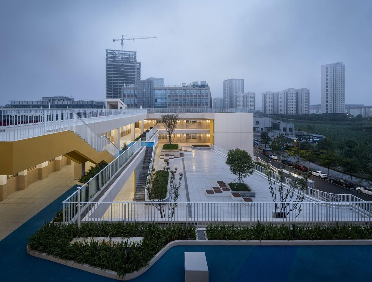 江苏省南京市文齐路小学 / 荣朝晖工作室