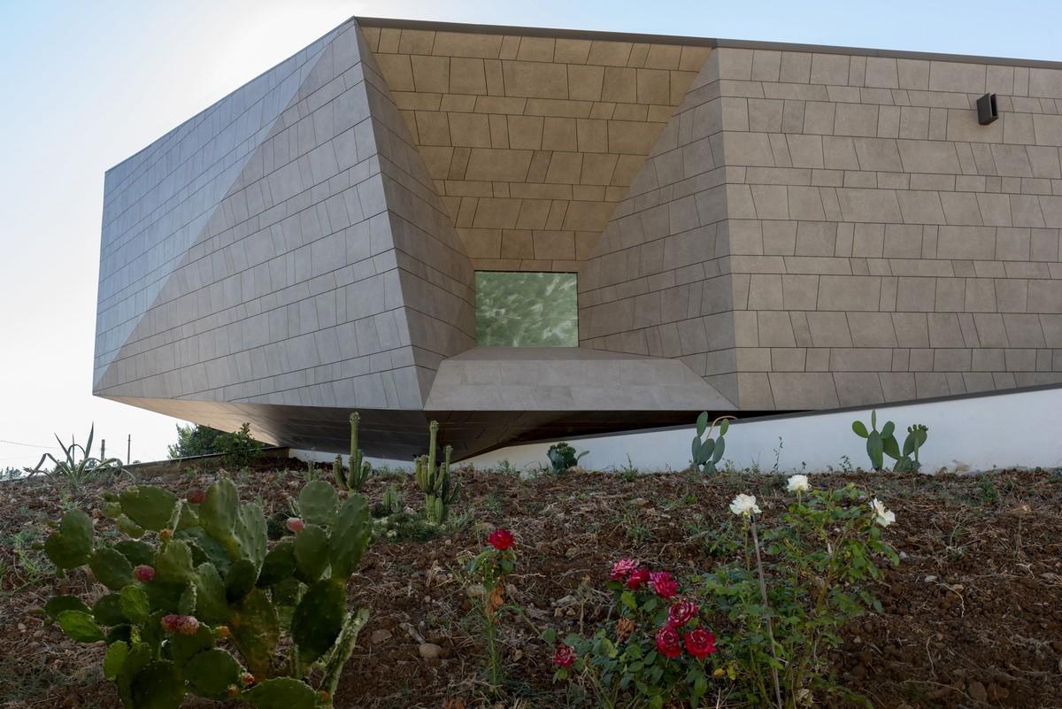 Redemptoris Mater 教堂 / Studio Kuadra
