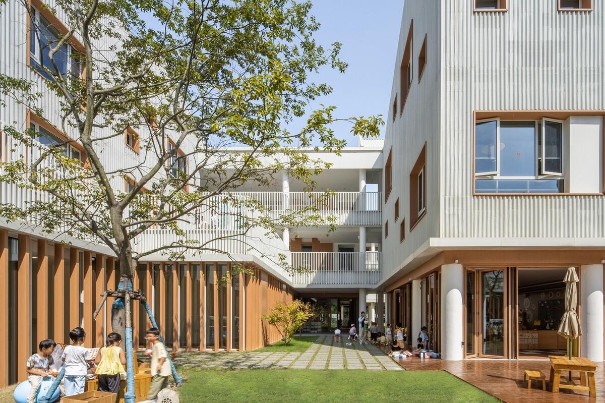 上海市蓝湾幼儿园 / 华东建筑设计研究院 丁顺团队
