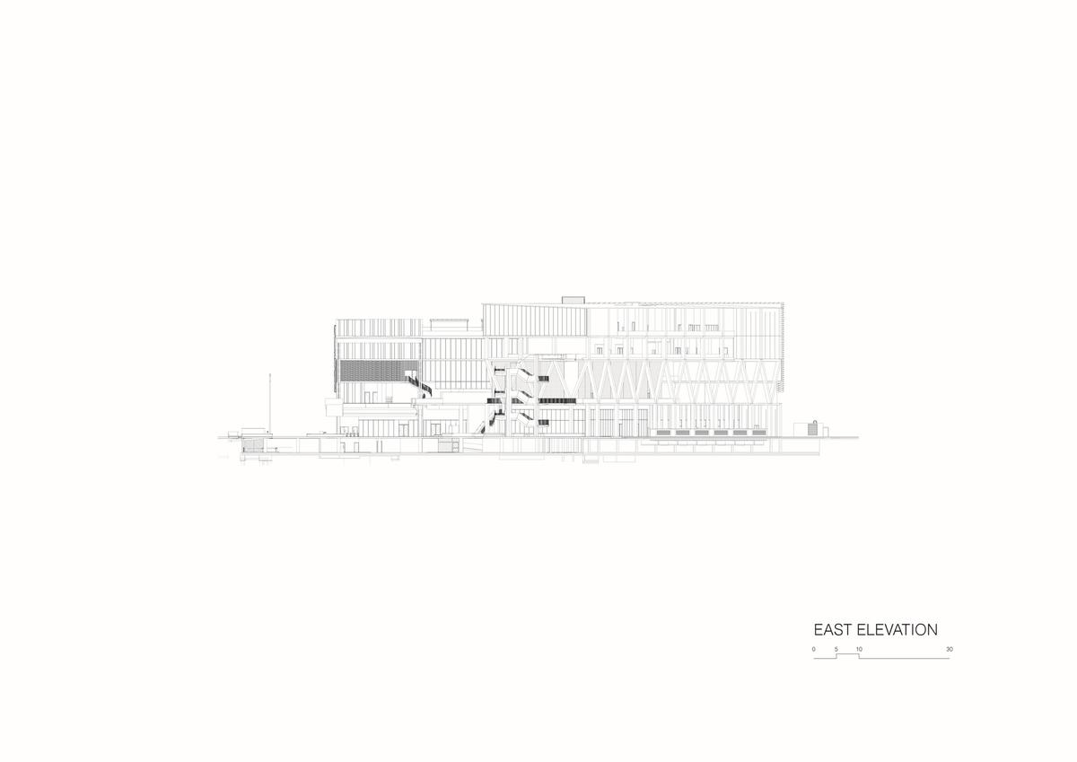 SAFRA 蔡厝港会所 / DP Architects Pte Ltd