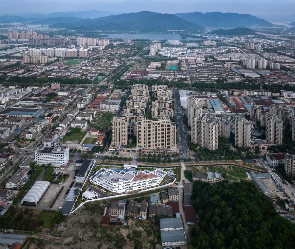  临海市协成幼儿园 / 任天建筑工作室