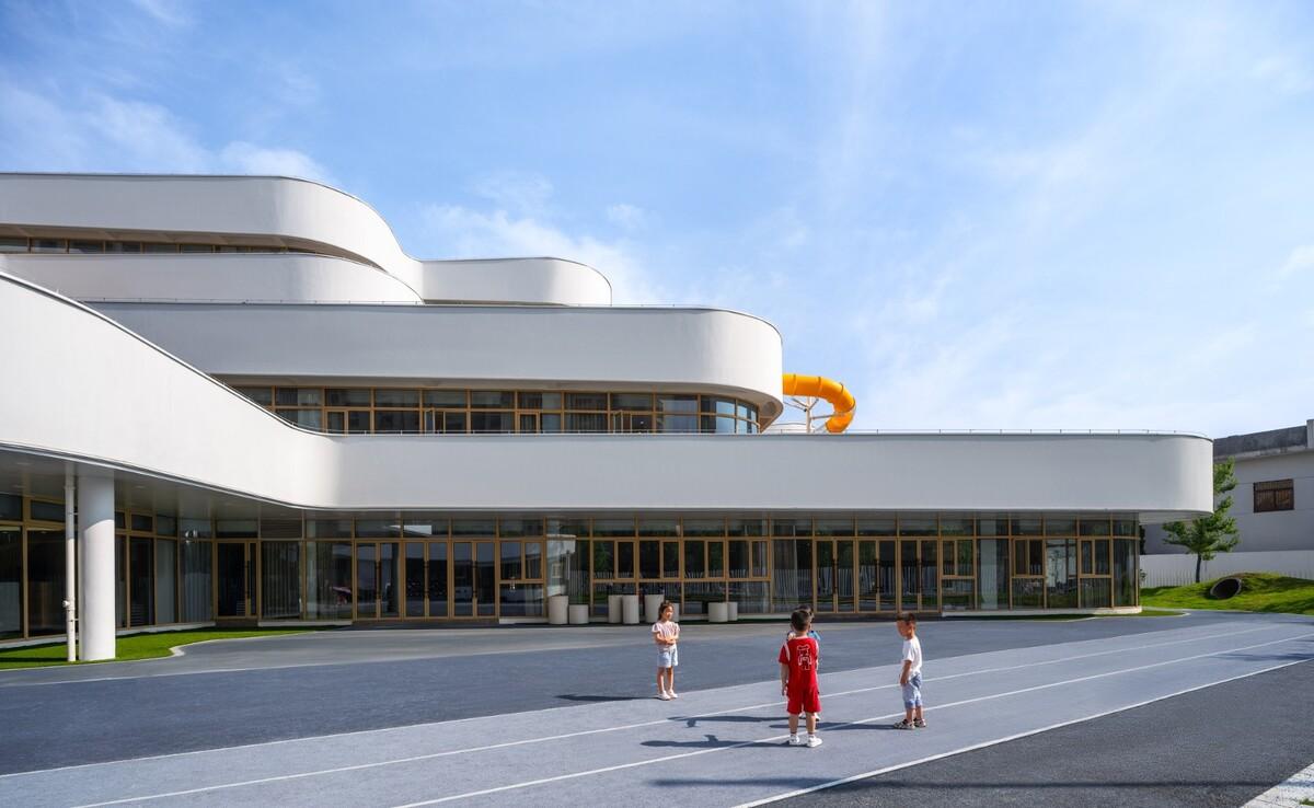  临海市协成幼儿园 / 任天建筑工作室
