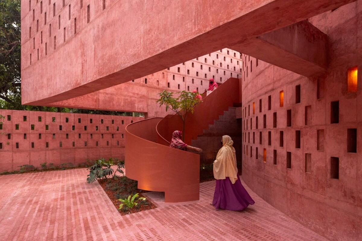 泽本内萨清真寺 / Studio Morphogenesis