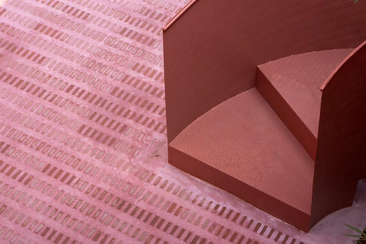 泽本内萨清真寺 / Studio Morphogenesis