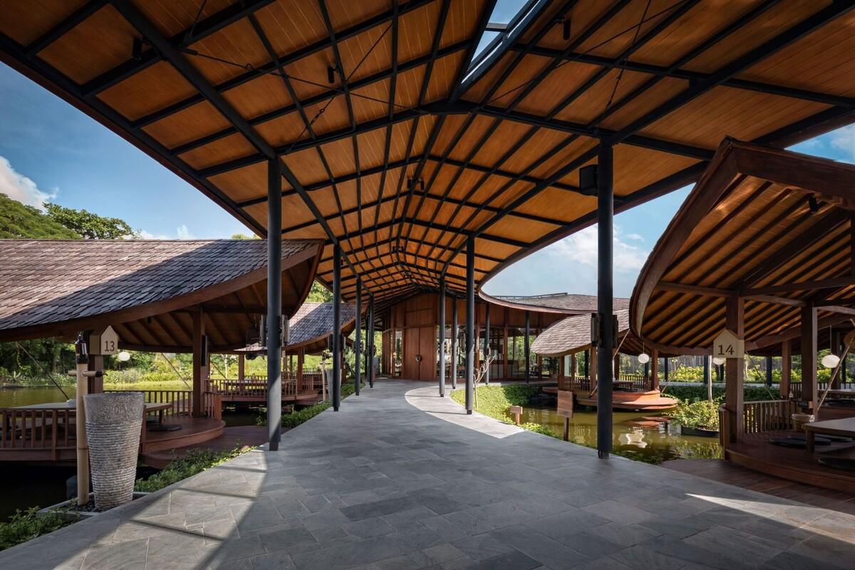 Talaga Sampireun 巴厘岛餐厅 / K-Thengono Design Studio