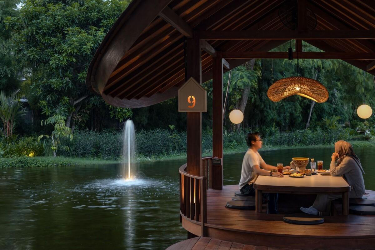 Talaga Sampireun 巴厘岛餐厅 / K-Thengono Design Studio
