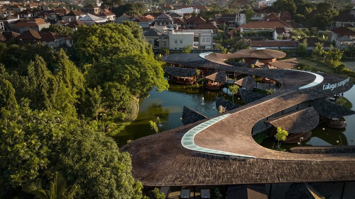 Talaga Sampireun 巴厘岛餐厅 / K-Thengono Design Studio