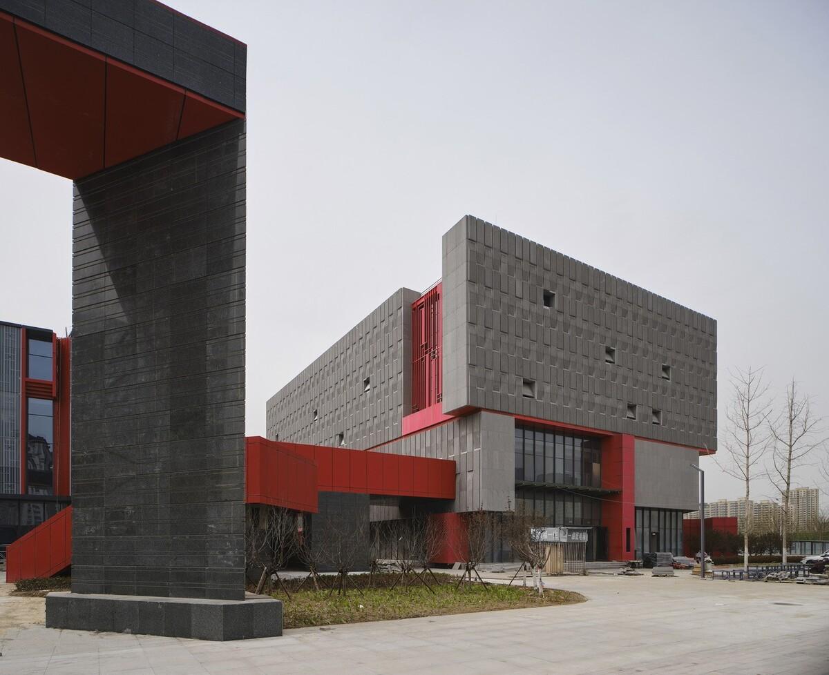山东省菏泽市郓城文化艺术中心 / 天津大学设计总院·顾志宏工作室